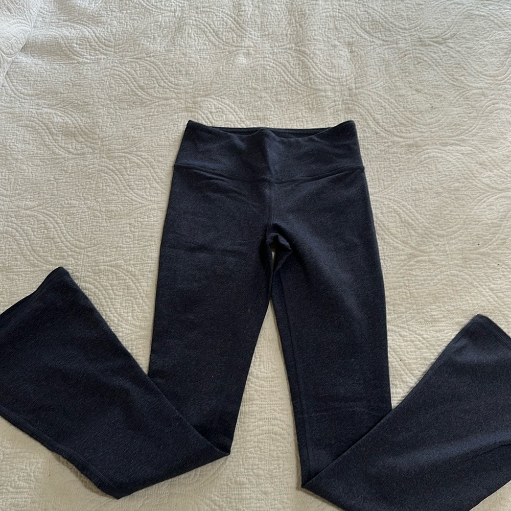 Alo, small flare leggings